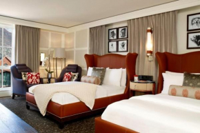 Aspen St Regis Resort Hotel Room with 2 Queens